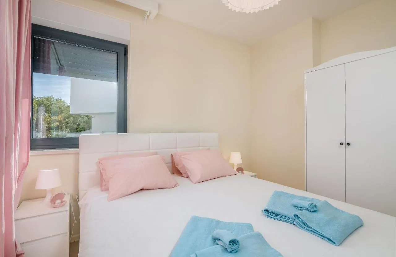 Apartment Sofija With Pool Malinska